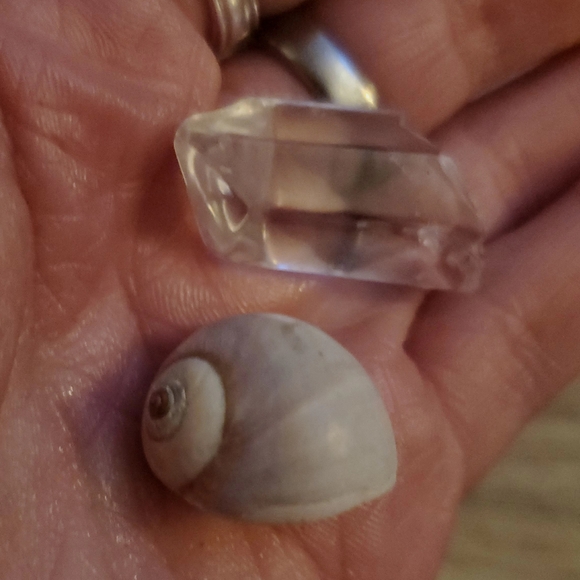 Crystal Gemstone Tree with Ocean Jasper Chips - Picture 5 of 7